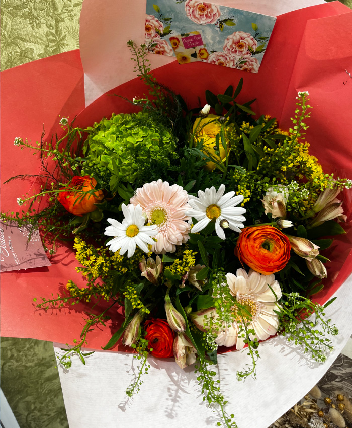 Bouquet printanier fête des grand-mères - Livraison fleurs Fouras
